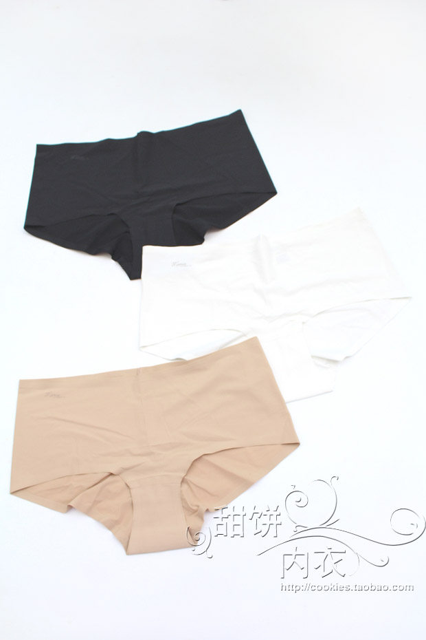 Ren 4 04 European and American comfort No-scratched underpants Summer ice silk mid waist large size female sensual pure cotton stall triangular pants