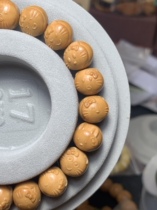 Hello kt cat kitty monkey head walnut engraving ladies girl Wen playing with fresh and cute little steamed buns carvings