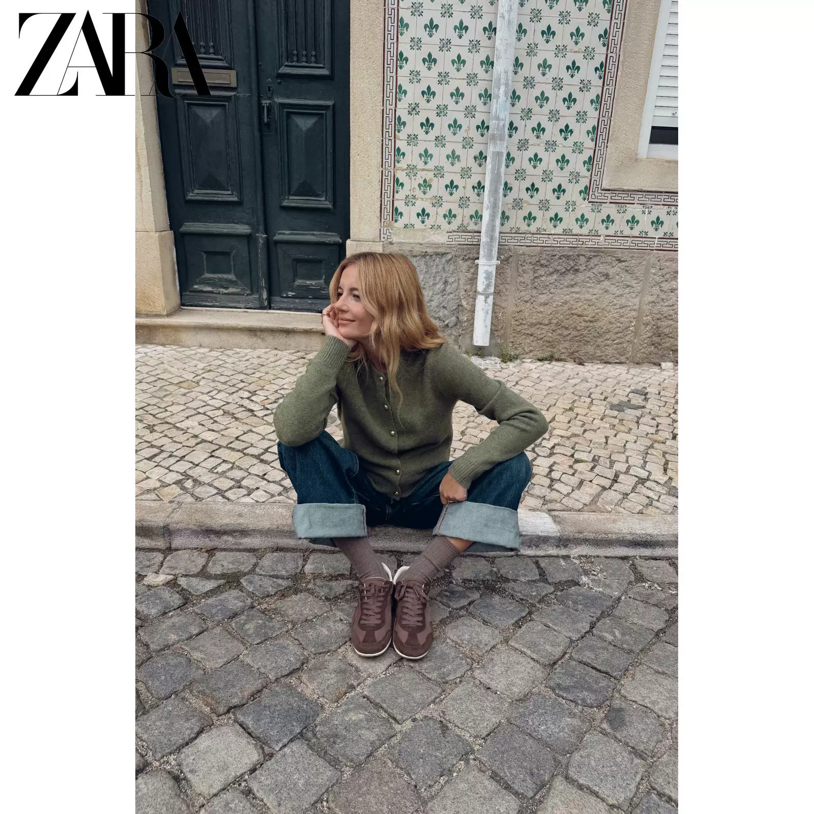 ZARA 2025 Зимние Новинки Женская Платье длинный рукав круглая горловина шарик пуговица связанный жакет 1509114 524