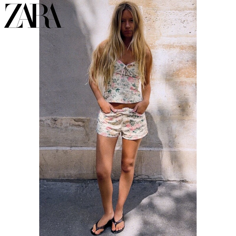 Zara2026 Early Autumn New Product Trf Women's High-Waisted Floral Print Denim Shorts 6929201 251 Zara2026 Early Autumn New Product Trf Women's High-Waisted Floral Print Denim Shorts 6929201 251