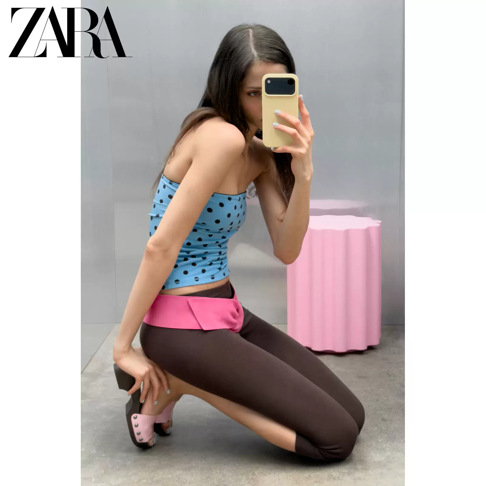 Топ на запах с открытыми плечами (ZARA) женский, прямой вырез, полиэстер и эластан, весна/лето