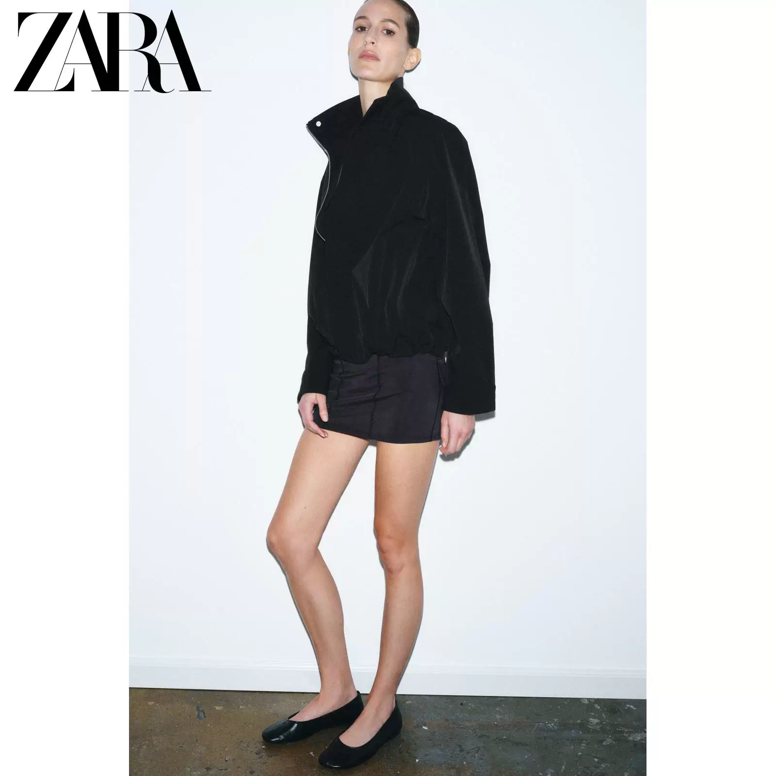 ZARA новинки весна-лето 26 Женская женская куртка-бомбер с высоким воротом и молнией 4813305 800