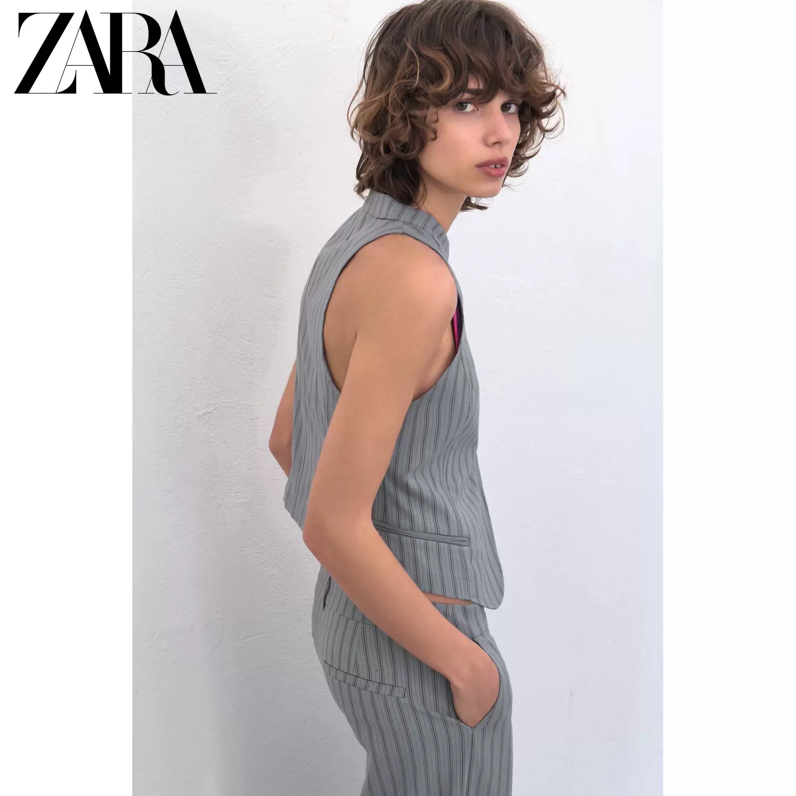 ZARA 2026 весна-лето новая коллекция TRF Женский безрукавка с круглый воротник и два ряда пуговиц в полоску 2010731 485