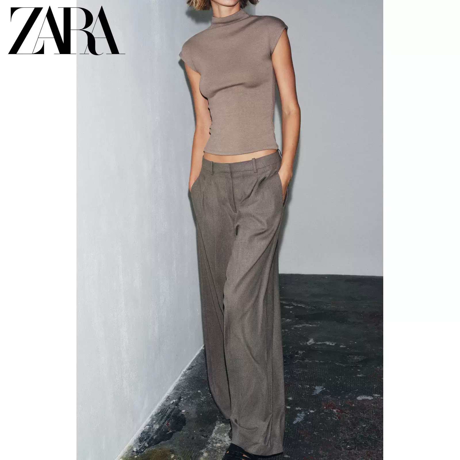 ZARA осень 2025 новый прибытие Женский топ без рукавов с высоким воротом из лиоцелла в смеси пряжи 0858730 973