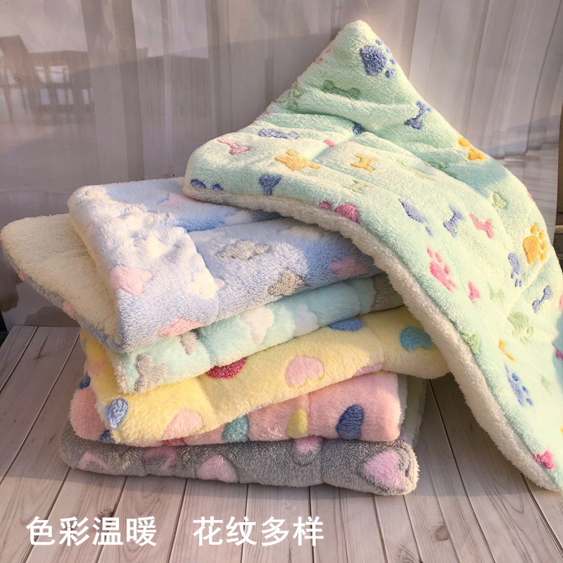 Dog blanket cover for two months Cat Supplies Thickened small quilt Autumn Winter Mattress Winter With Pooch Mat D