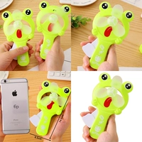 Белый вентилятор, лягушка