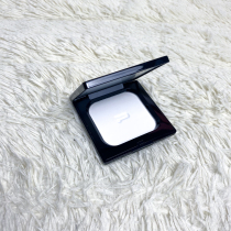 The Berrime night dinner is light on the unscarred honey pink cake.