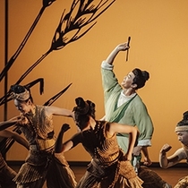 Dance drama Tiangong Kaiwu directed by Jiangxi Theater and Lu Chuan Guangzhou Grand Theater