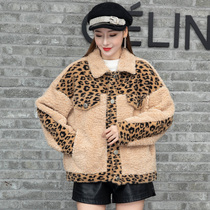 2019 autumn and winter new womens short thick BAO WEN splicing loose circle leather hair one small coat womens tide