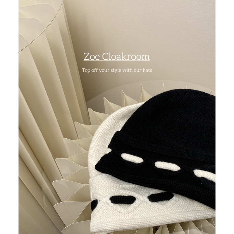 "Zoe&Exclusive Channel" 25 New Winter Fashion Handmade Knitted Warm Design Woolen Hats and Cold Weather Hats "Zoe&Exclusive Channel" 25 New Winter Fashion Handmade Knitted Warm Design Woolen Hats and Cold Weather Hats