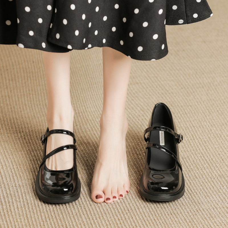 Chunky Heel Sandals for Women, New Autumn and Winter Mary Jane Style, High Heels That Go Well with Jeans, Shallow Mouth, Suitable for All Seasons Chunky Heel Sandals for Women, New Autumn and Winter Mary Jane Style, High Heels That Go Well with Jeans, Shallow Mouth, Suitable for All Seasons