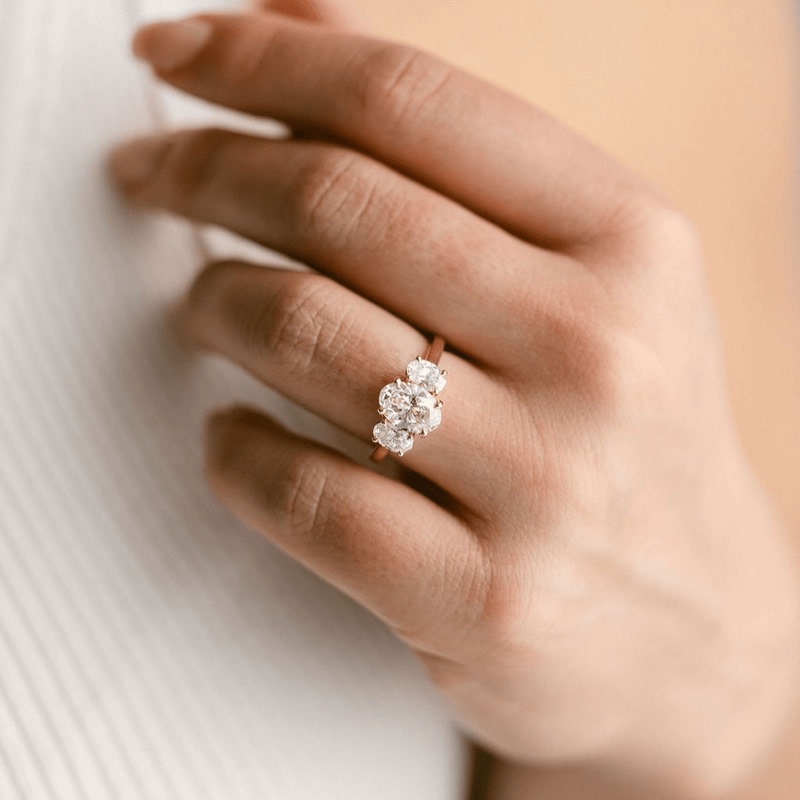 Fridasnow 18K Gold Three-Stone Diamond Ring Oval Diamond Ring Natural Diamond Lab-Grown Diamond Wedding Ring
