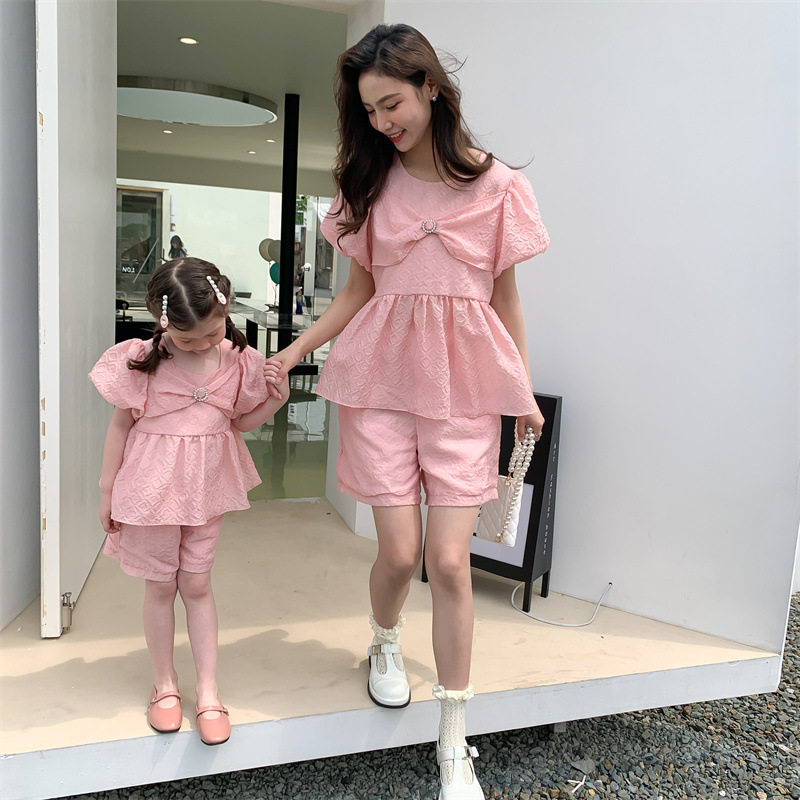 Parents - Child Clothes 2022 New Summer Package Mother and Women's Han Gas Summer Summer Girls Short - sleeve T - shirts two kits