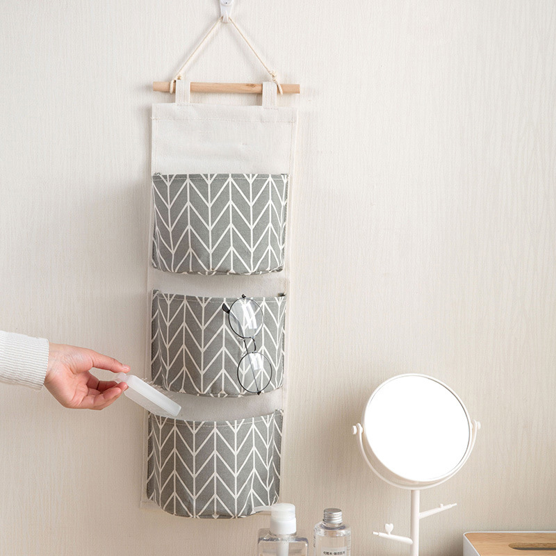 Japanese pastoral hanging bag multi-layer wall hanging storage bag behind the door fabric storage hanging bag miscellaneous storage hanging pocket three layers