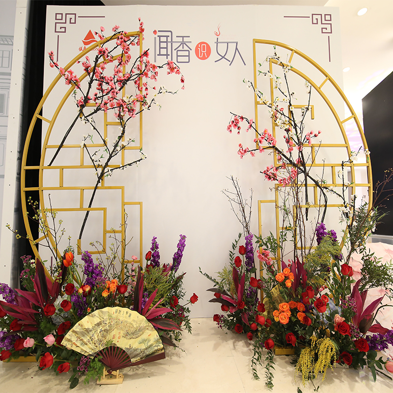 Chinese Wedding Celebration Props Screen Wedding BACKGROUND SHOP WINDOW DECORATION PROPS SCREEN WEDDING IRON SCREEN WEDDING IRON SCREEN WEDDING PENDULUM