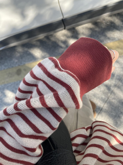 2025 early autumn new red striped sweater, lazy and high-end, loose casual long-sleeved T-shirt with base layer