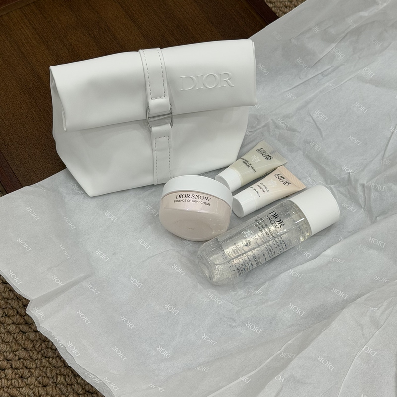 Free Shipping|Dior Dior Products Authentic Cosmetic Bags, Perfumes, and Skincare Sample Sets Free Shipping|Dior Dior Products Authentic Cosmetic Bags, Perfumes, and Skincare Sample Sets