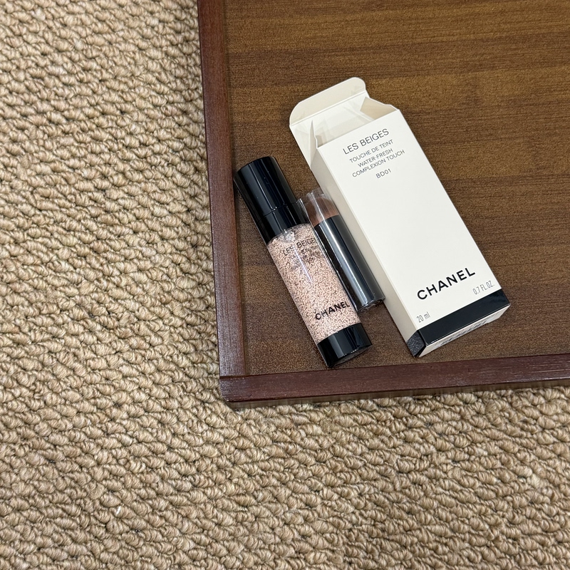 Free Shipping by Sf Express|Chanel Bubble Foundation Bd01 New Model Old Model Light Medium Free Shipping by Sf Express|Chanel Bubble Foundation Bd01 New Model Old Model Light Medium