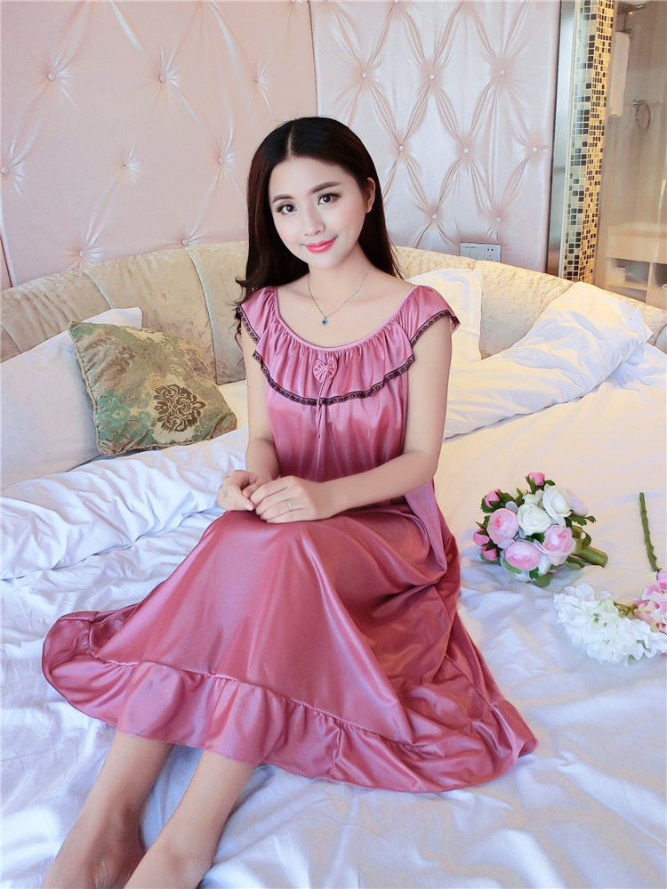 Đồ ngủ của phụ nữ ngắn tay kích thước lớn băng dài lụa mùa hè chất béo MM nightdress lỏng sexy mang thai phụ nữ mang thai nightdress sling