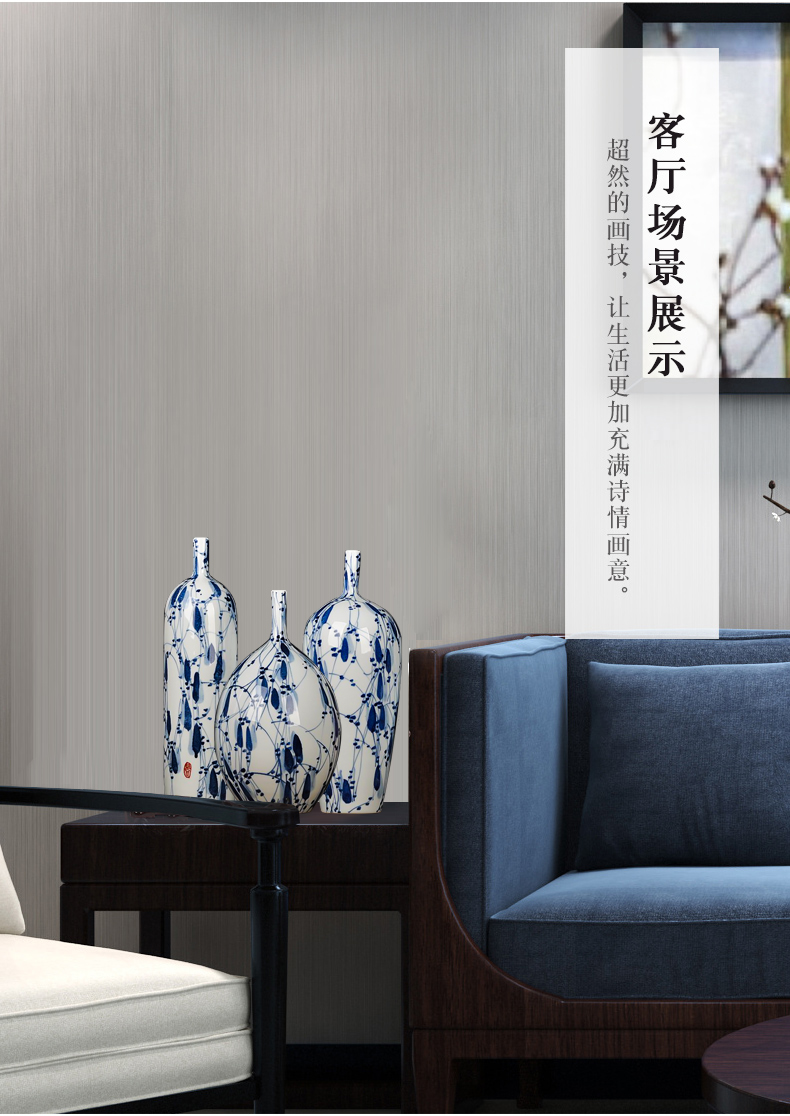 Jingdezhen blue and white porcelain vase three - piece creative decoration in the sitting room household dry flower decoration crafts are arranging flowers