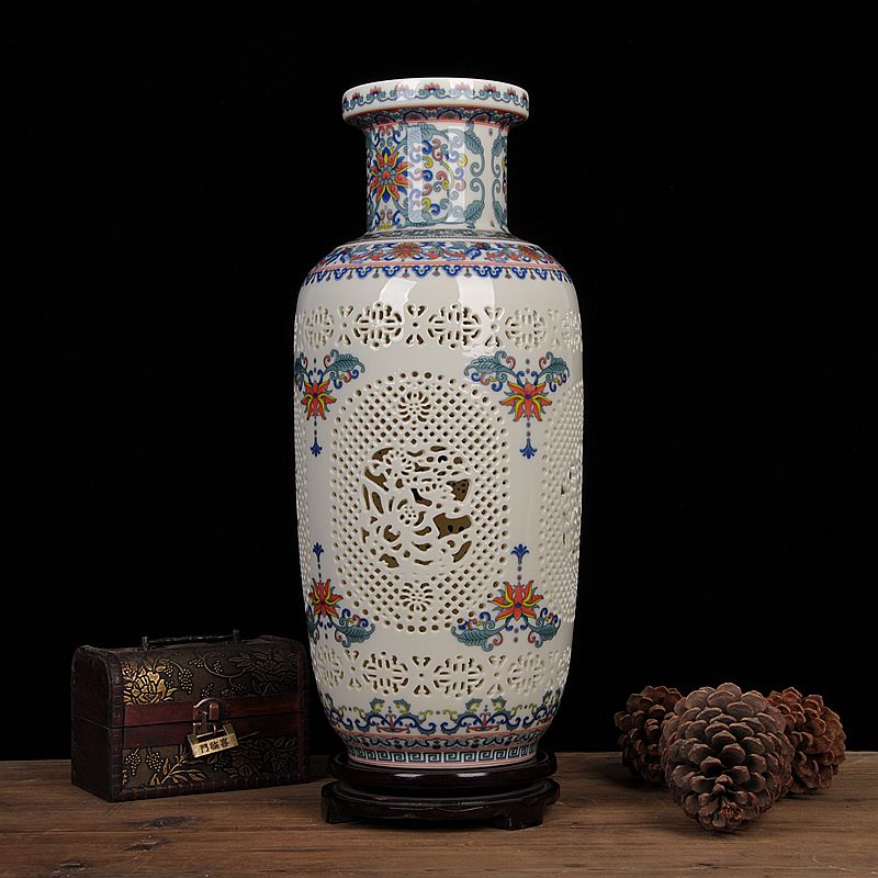 Scene, jingdezhen ceramic vase furnishing articles furnishing articles fashion hollow - out the vase household crafts [large]