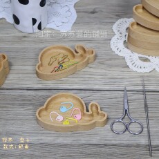 Пряжа 苏苏莙原创鲸鱼榉木盘子实木手工不规则工具置物盘珠盘创意收纳盘