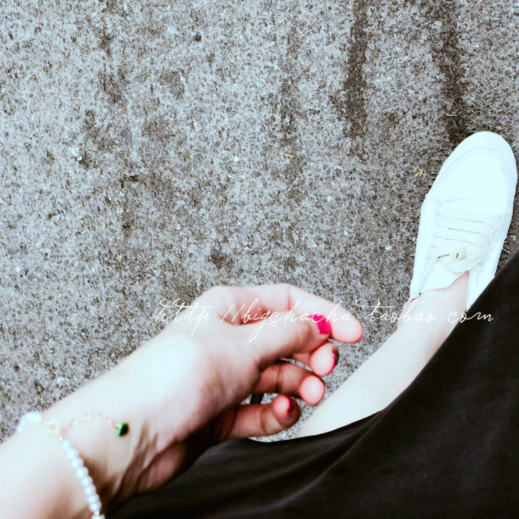 Very simple and very fond of Xiaojiaojiao 8k gold pearl spicy green a little emerald