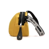 Маленькая сумка через плечо, 2023, популярно в интернете