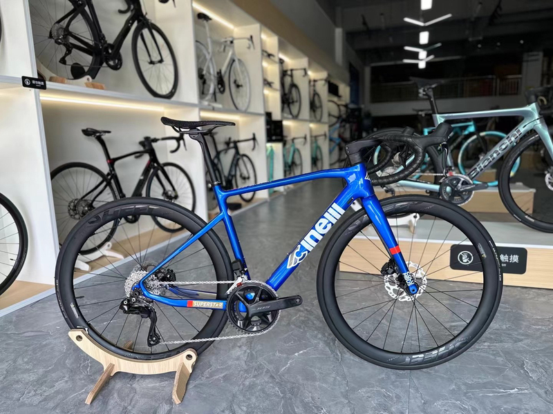 Cinelli Superstar Road Car Carbon Fiber Disc Brake Frame Simonli Italy One King and Four Rears Cinelli Superstar Road Car Carbon Fiber Disc Brake Frame Simonli Italy One King and Four Rears