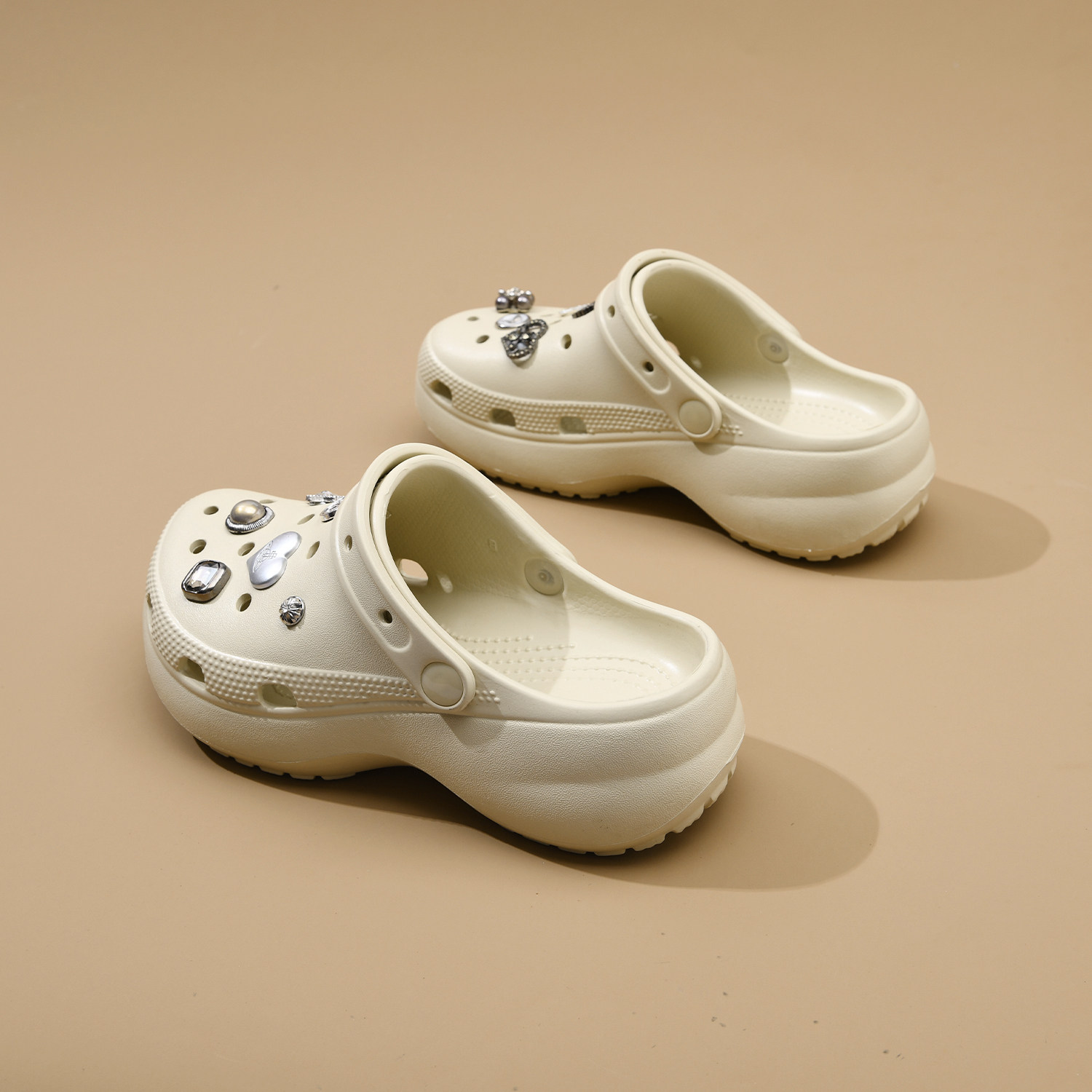 レディース クラウドスタイル クロップドサンダル、夏用厚底滑り止め、2WAY仕様、つま先保護、身長アップ効果、ビーチ/海辺用サンダル