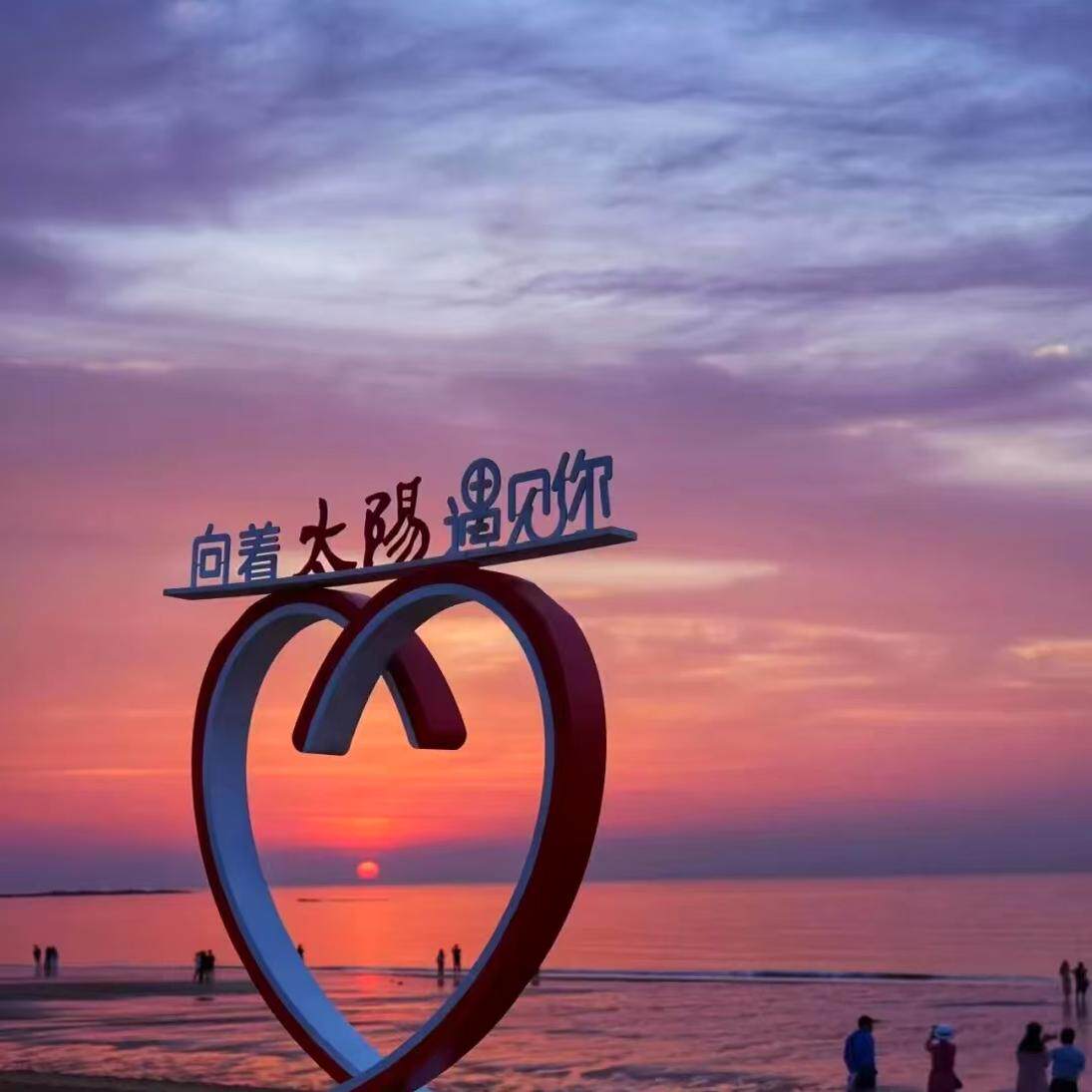 馨雅思家居的LOGO