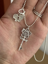 See ISEE original flower key butterfly small lock made purely handmade niche pendant