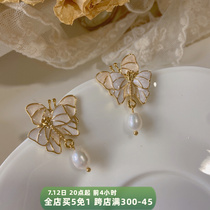 Oil Painting Color Butterfly Pearl Ear Accessories Without Earhole Mosquito Coil Ear Clip Female Earrings New Tide-in-summer