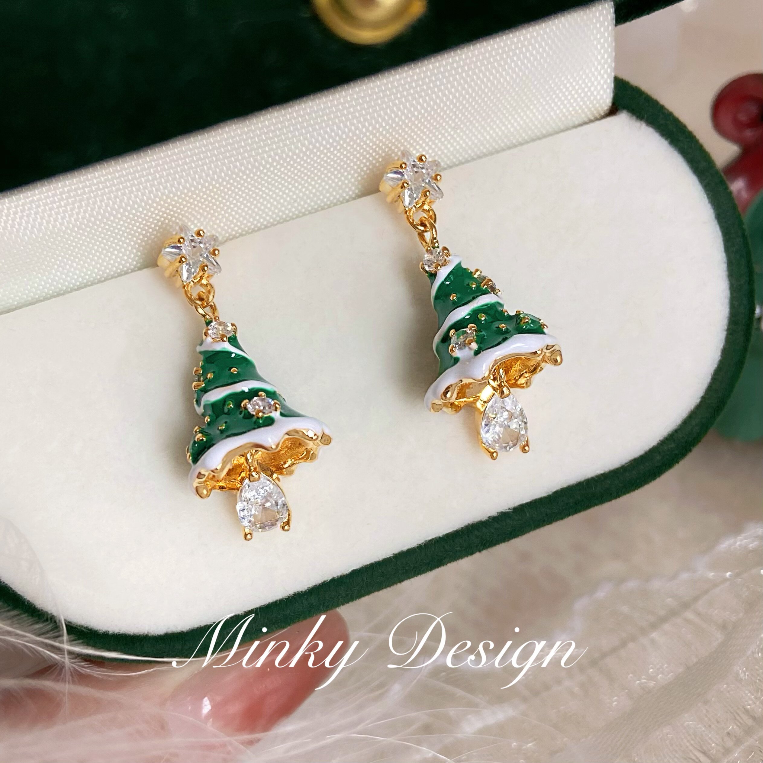 Christmas tree star earrings (Pair pack)