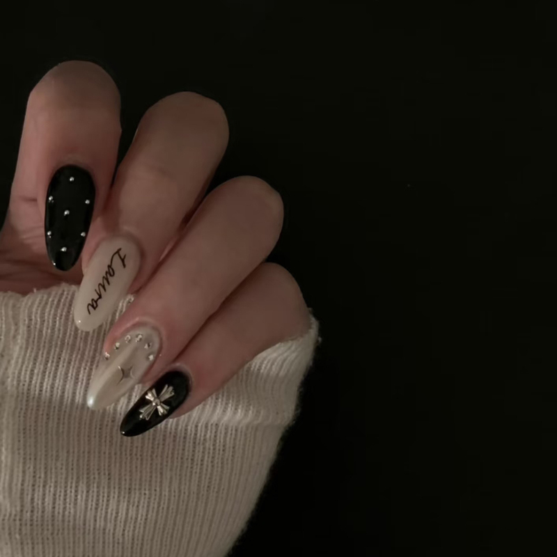 【Qinghe】Handmade Wearable Nails Almond Black Cross Rhinestone Hot Girl Nail Art Finished Fake Nail Tips Starburst 【Qinghe】Handmade Wearable Nails Almond Black Cross Rhinestone Hot Girl Nail Art Finished Fake Nail Tips Starburst