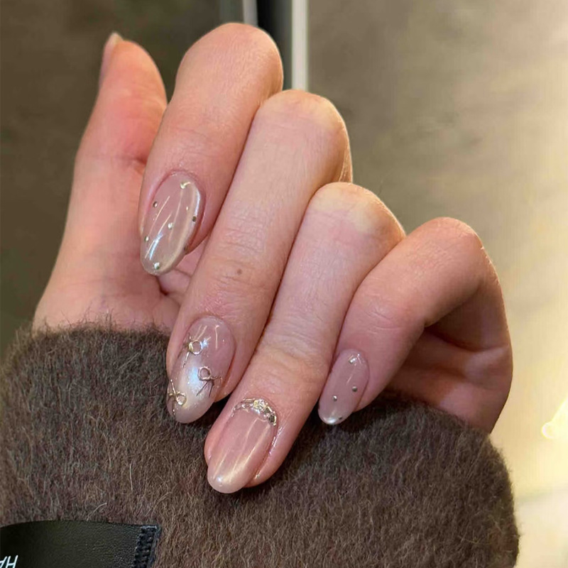 【Qinghe】Handmade Elegant and Sophisticated Bow-Knot Polka Dot Cat-Eye Press-On Nails with a Cool Vibe Fake Nail Patches