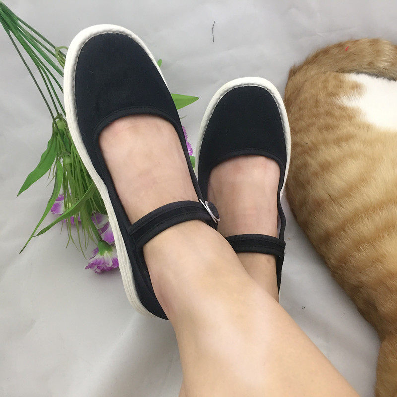 Melaleuca-soled cloth shoes women's pure handmade farm shoes Chinese hand-held breathable portable pregnant women's moon shoes buckle shoes