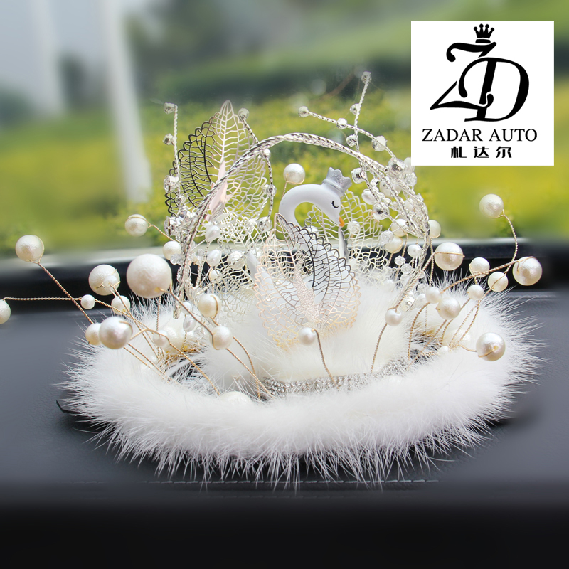 Car Pendulum Goddess's net red upscale personality cute creative little swanky car perfume midway decoration