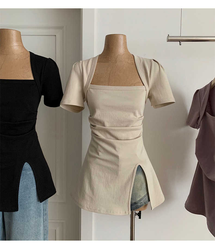 French-Style Pure and Alluring Slit Square-Neck Short-Sleeve T-Shirt for Women, 2025 Summer, Unique Design, Slim Fit, Elegant Top