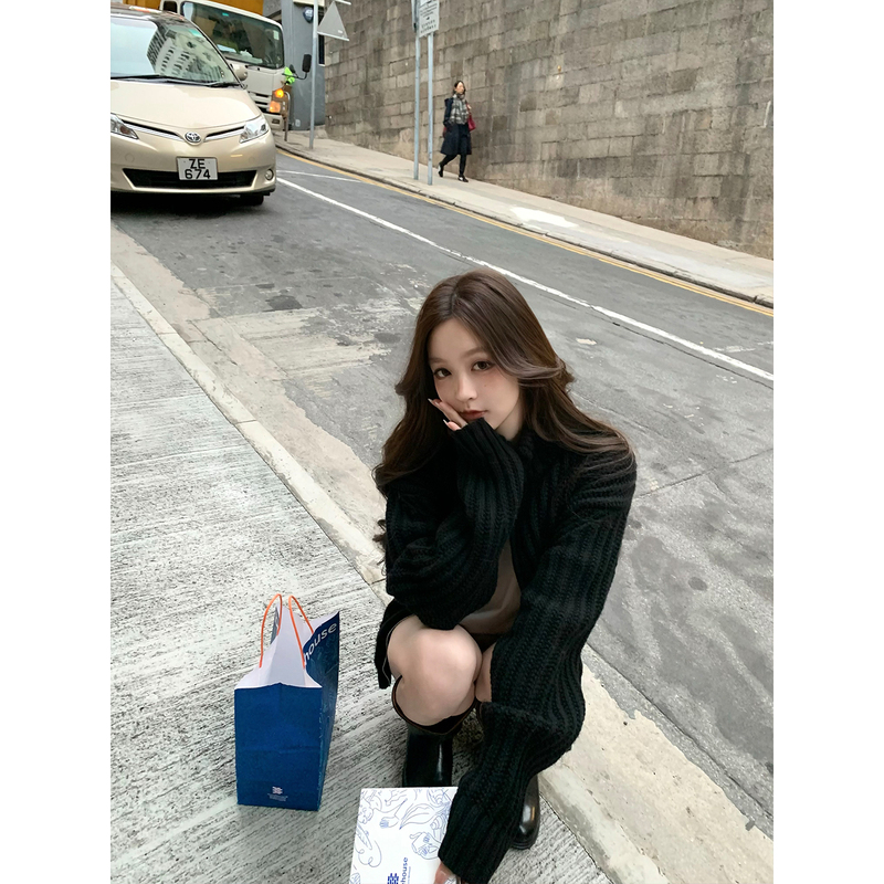 Gyokuu【Relaxing and Natural】2026Ss Early Spring Black Oversized Thick Sweater Jacket