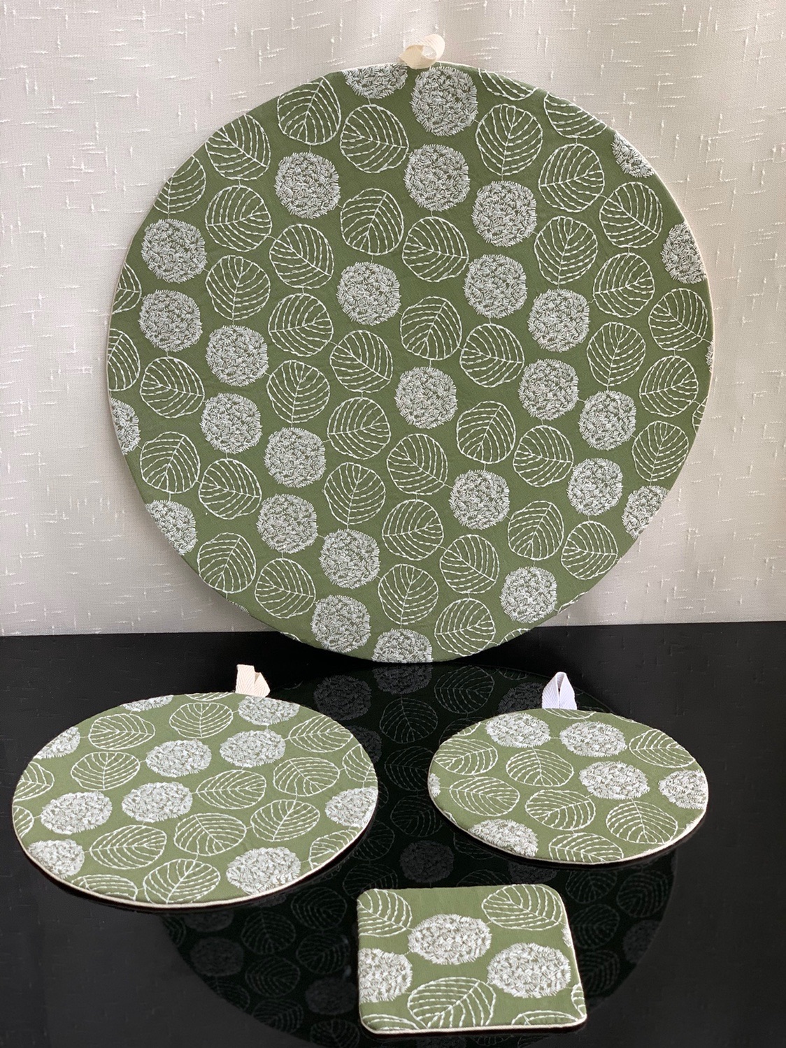 Treasures Handmade Custom Day Style Embroidered Embroidered Ball Tea Dining Bowl Mat Cup Mat Insulation