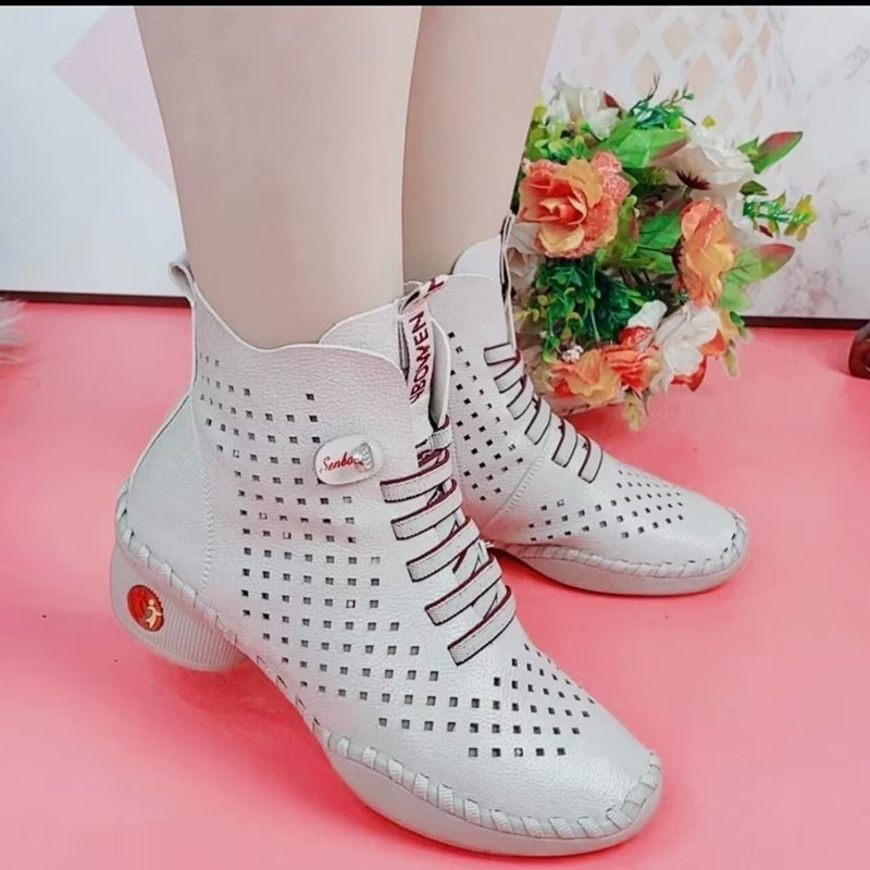 Women's Casual Shoes, Mom's Walking Shoes, Short Boots, Round-Toe Dance Shoes, Versatile Soft-Soled Soft-Surface Square Dance Shoes