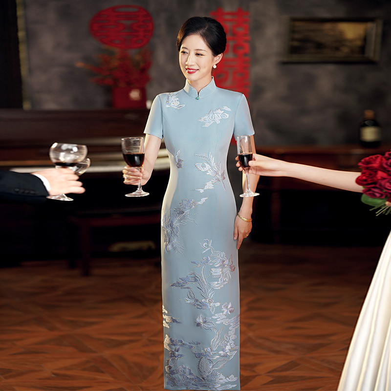 Silk Embroidered Cheongsam 2026 New Style Elegant Long Cheongsam Mother-In-Law Wedding Banquet Dress Daily Cheongsam