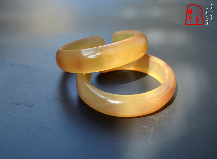 Handmade tự nhiên máu sừng sừng vòng đeo tay mở vòng đeo tay chaise dài và mỏng vòng tay Tây Tạng trang sức dân tộc phong cách retro nữ vòng tay bạc