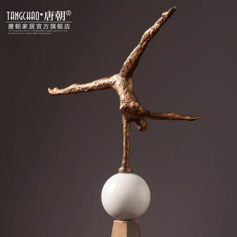 �Ƴ�ŷʽ�ڼ��Ҿ�װ��Ʒ