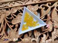 30 желтого цвета