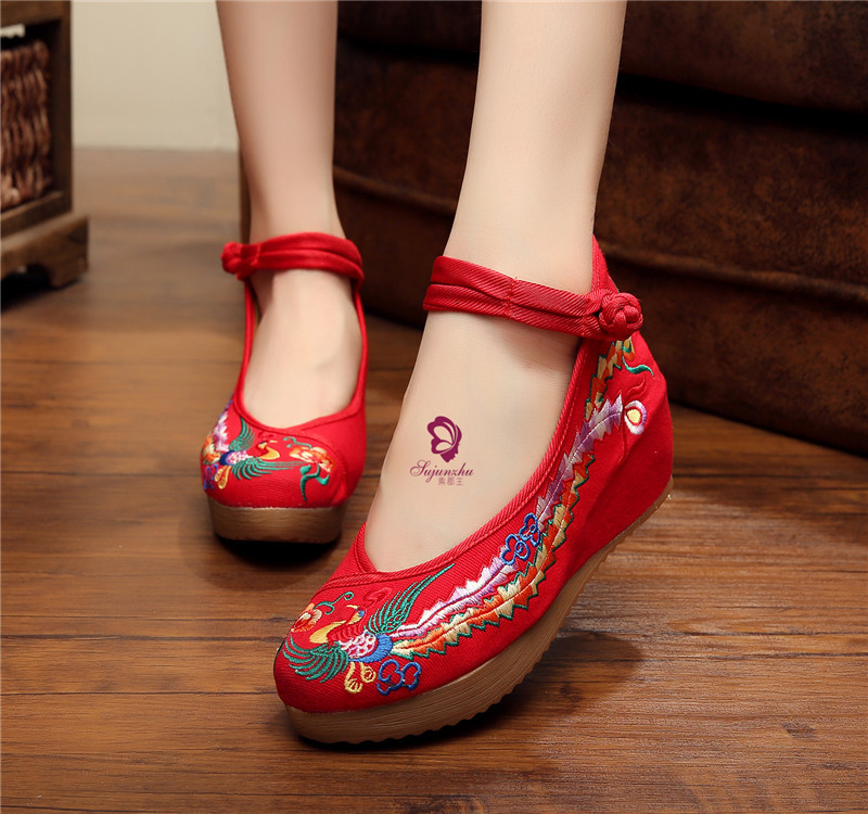 Mother Ru Phoenix Embroidered Woman Shoes Old Beijing Cloth Shoes Cloth Shoes National Wind Slope Heel Dance Shoes Bridal Shoes High Heel Shoes