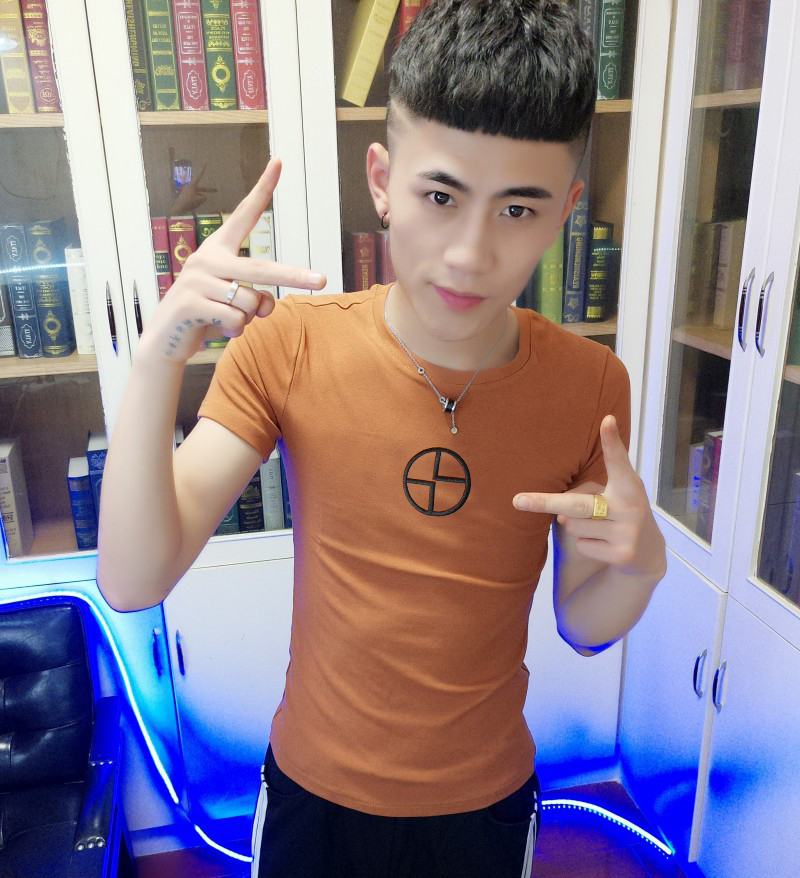 Mùa hè mới tay ngắn nhiều màu cổ tròn thủy triều nam Áo thun mỏng nửa tay áo tinh thần xã hội dài tay áo thun nam cao cấp