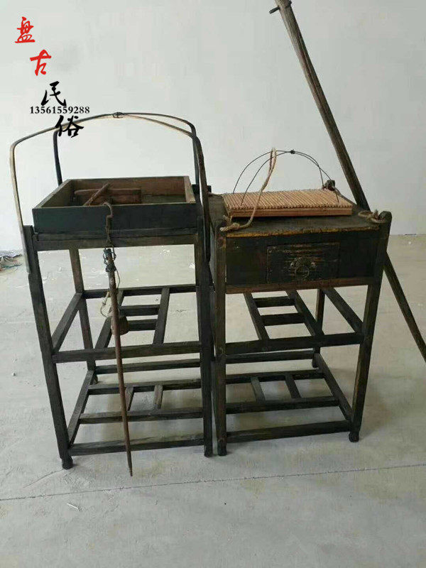 Retro nostalgic old-fashioned selling tofu stall tools tofu brain pick ornament folk collection culture old objects