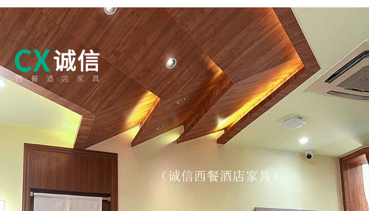 Впереди таблица суши и председатель, 29.jpg